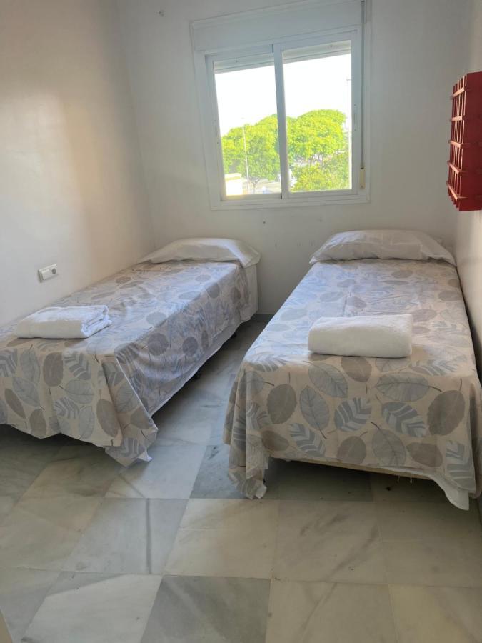 Piso De 3 Dormitorios Con Garaje Jerez de la Frontera Bagian luar foto